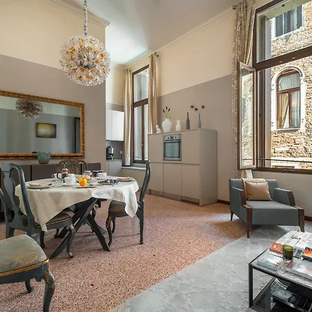 Prestige - Palazzo Moro Noble Floor