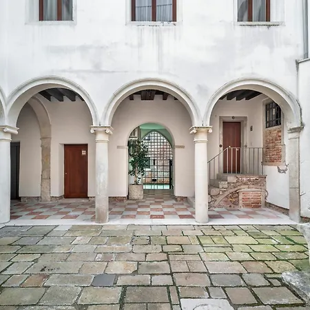 Prestige - Palazzo Moro Noble Floor * Venedig