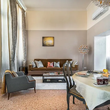 Prestige - Palazzo Moro Noble Floor *